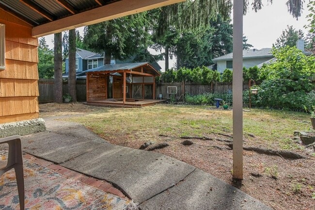 Building Photo - 5114 SE 58th Ave