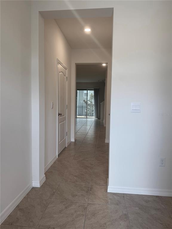 Building Photo - 1635 Thicket Ave