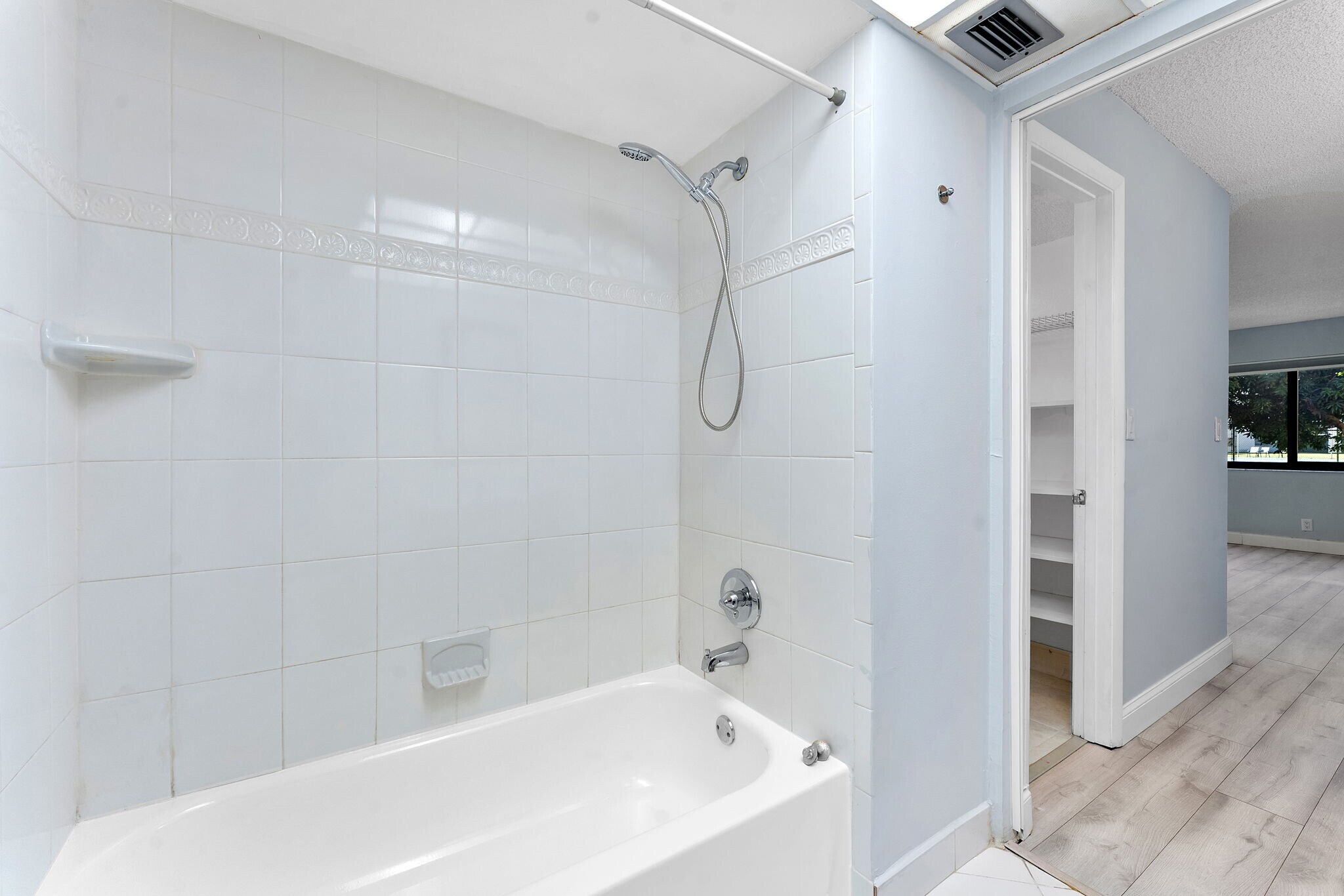 Building Photo - 9370 SW 8th St