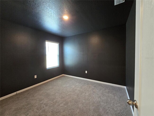 Building Photo - 5002 Foxglove Cir
