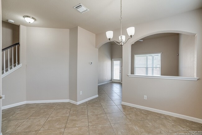 Building Photo - 2307 Clover Ridge