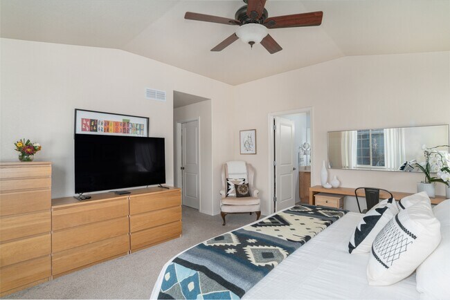 Building Photo - 9303 W 107th Pl