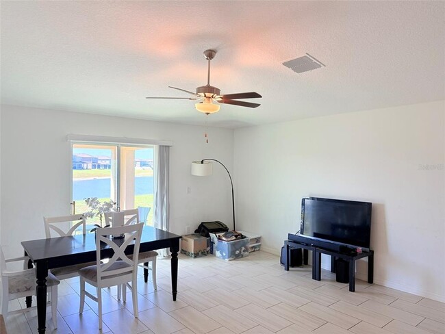 Building Photo - 11244 Linden Depot Rd