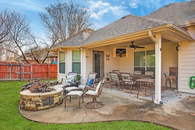 Building Photo - 8216 Shasta Dr