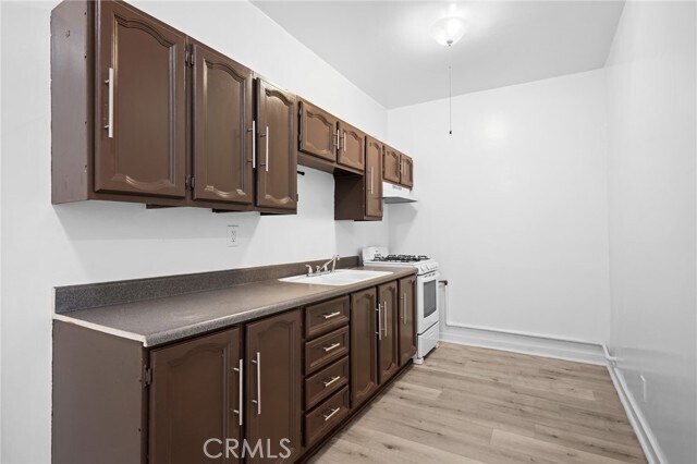 Building Photo - 131 S Jackson St