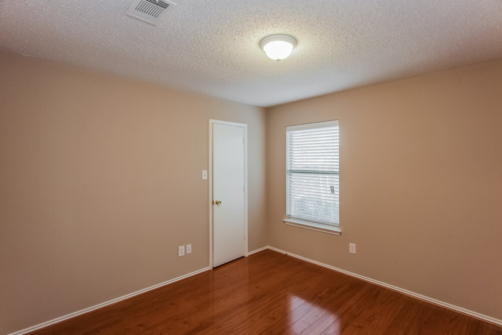 Building Photo - 6505 Nicole Way