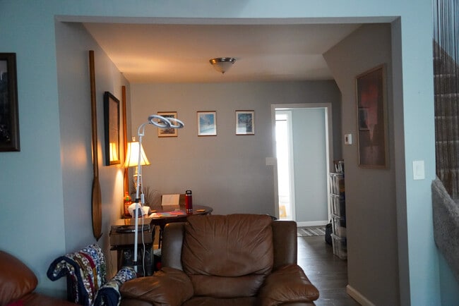 Open floor plan - 27 Bayview Ave