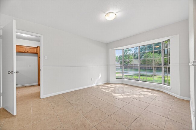 Building Photo - 22206 Red River Dr