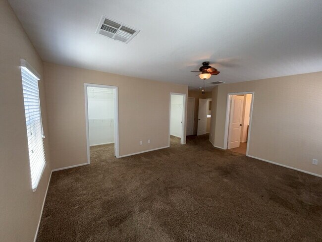 Building Photo - Don't miss out on the amazing views this home has to offer!