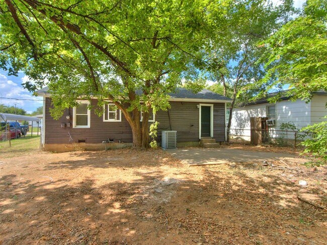Building Photo - 6114 Jacks Ave