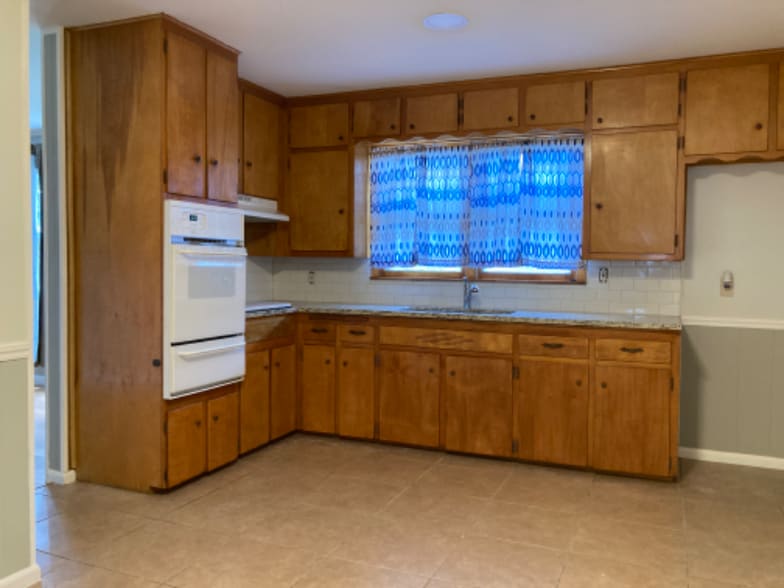 Building Photo - 1924 S Philadelphia St