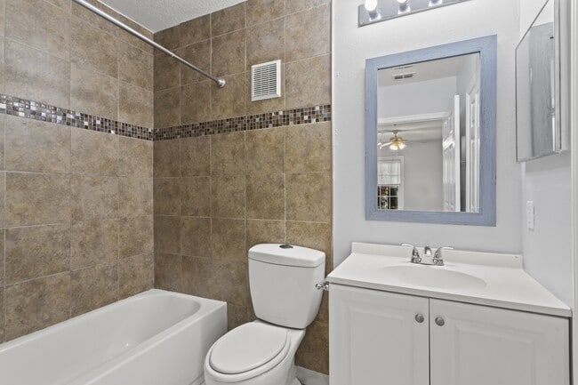 Building Photo - 6548 Swissco Dr