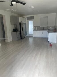 Building Photo - 2130 Plunkett Ct