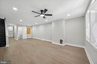 Building Photo - 40 Reger St