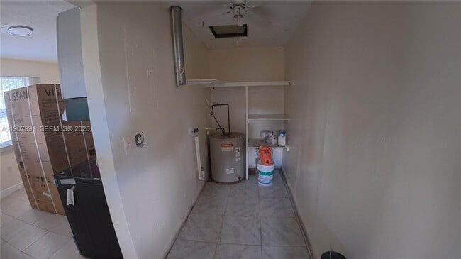 Building Photo - 15812 NW 39th Ct