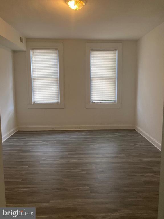 Primary Photo - 776 Washington Blvd