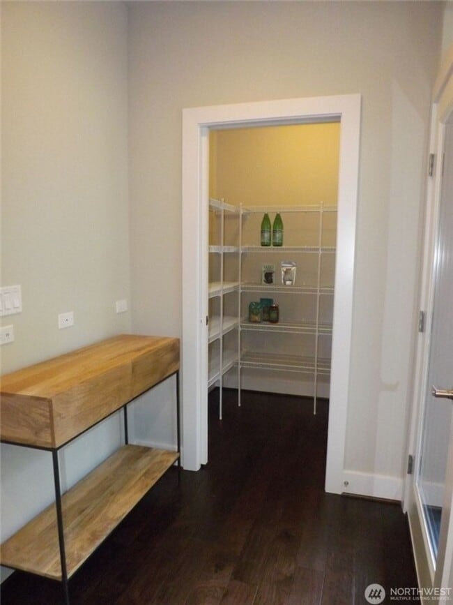 Building Photo - 8401 130th Pl SE