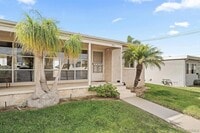 Building Photo - 4851 Iroquois Ave