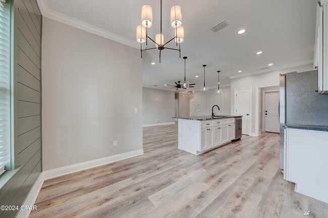 Building Photo - 4447 Huckleberry Ln
