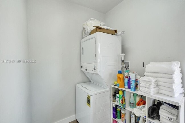 Building Photo - 19625 NW 6th Pl