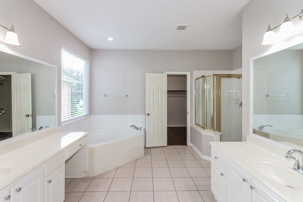 Building Photo - 5411 Upland Brook Ln