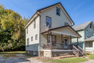 Building Photo - 1017 Mosley Ct SW