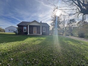 Building Photo - 4033 Sparta Rd