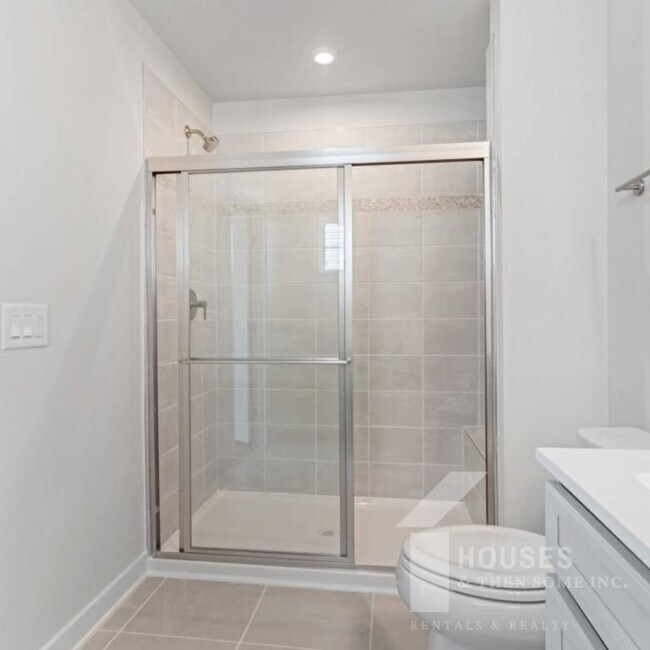 Building Photo - 1130 Bulrush Dr