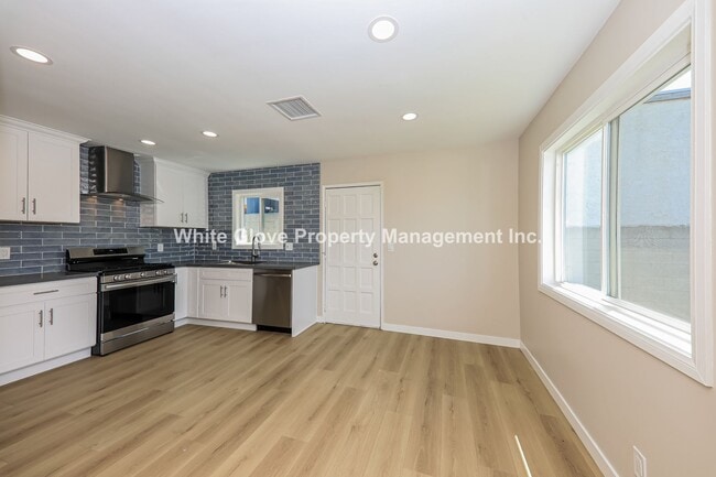 Building Photo - Remodeled La Habra Home