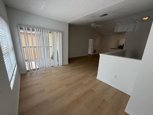 Building Photo - 10336 Fox Trail Rd S
