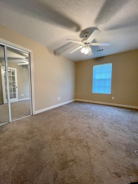 Building Photo - 1456 Timberline Dr