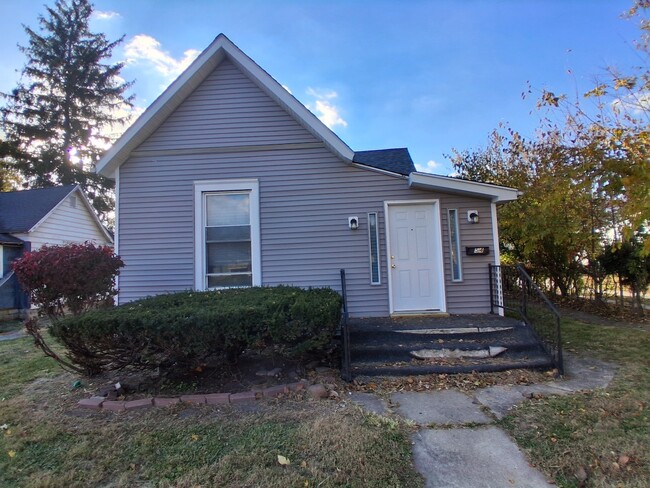 Primary Photo - 54 Columbus St