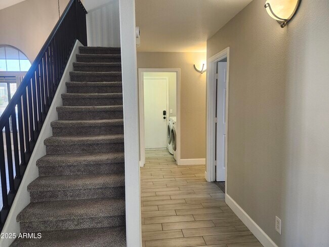 Building Photo - 15846 S 17th Ln