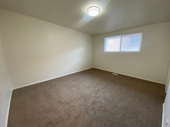 Building Photo - 4971 S 3535 W
