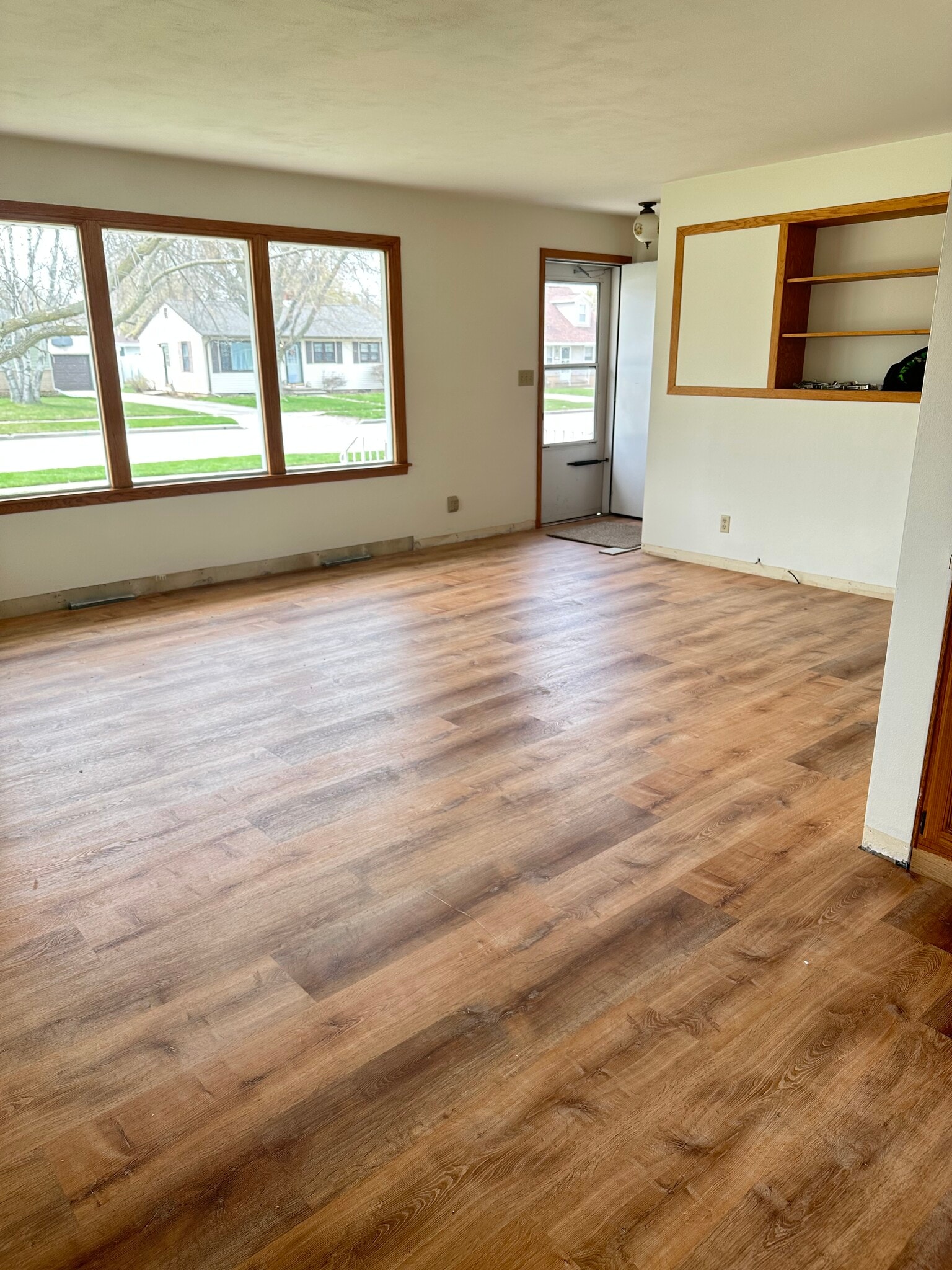 Building Photo - 906 S Christine St