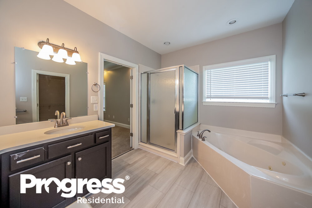 Building Photo - 6416 Arbor Lake Dr E