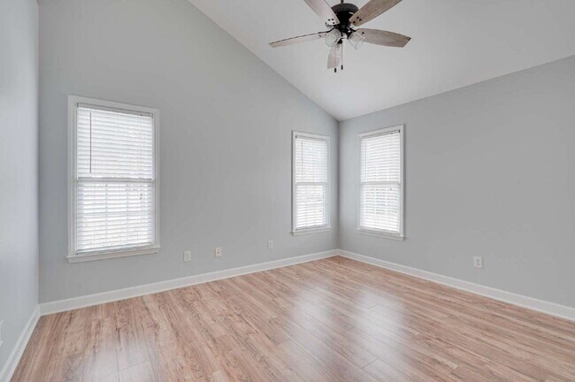 Building Photo - Four-Bedroom Home in Harrington Grove neighborhood!