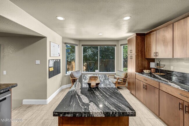 Building Photo - 5045 Pradera St