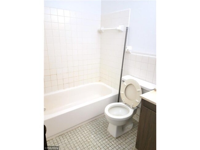 Building Photo - 415 S Wasson Ln