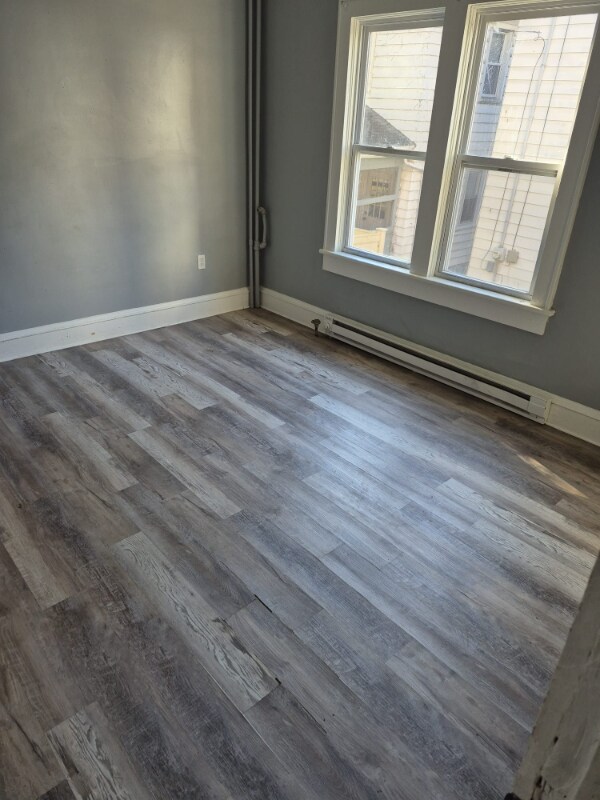 Building Photo - 904 Ash St