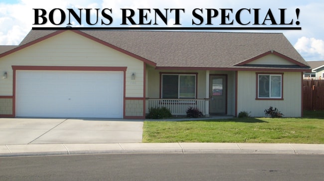 Primary Photo - BONUS RENT SPECIAL! 3 Bedroom, 2 Bath Home for September Rent!