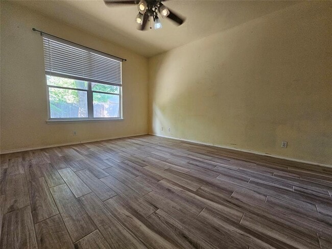 Building Photo - 8506 Hillrock Dr