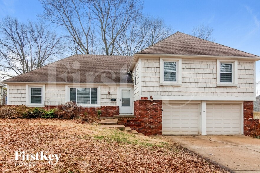 Building Photo - 9613 Beverly Dr