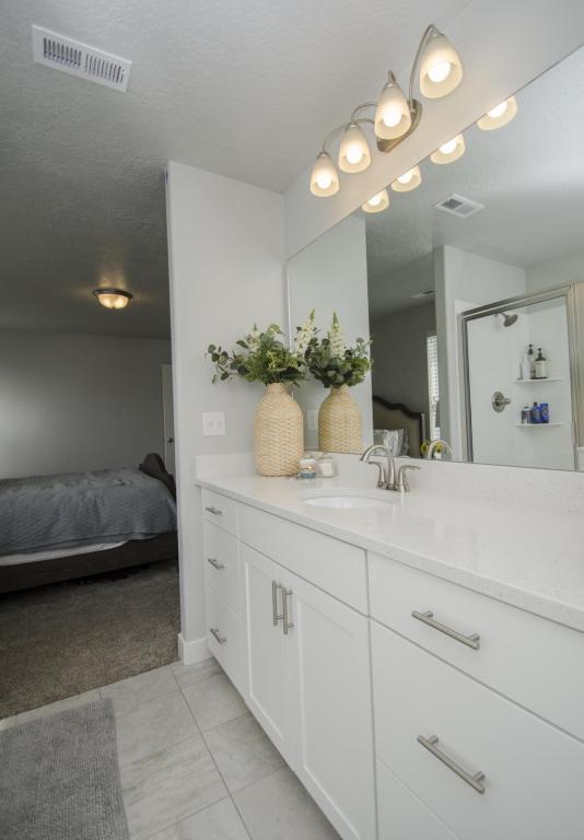 Building Photo - 3893 S 3100 W