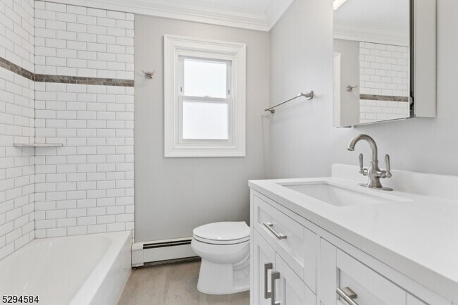 Building Photo - 26 Genevieve Ave