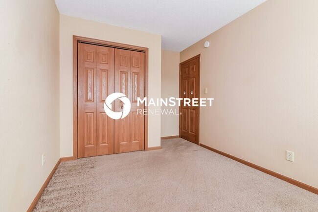 Building Photo - 3 Bedroom Pet-Friendly Home in Avon, IN with Main Street Renewal