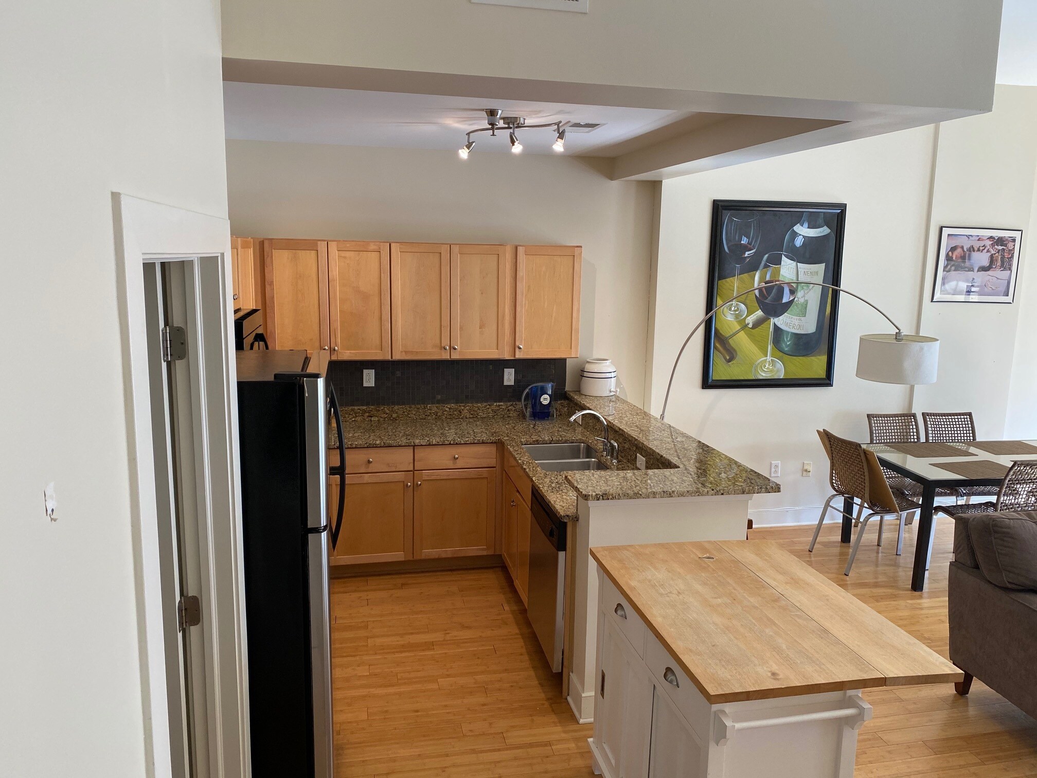 Kitchen - 118 W Marshall St