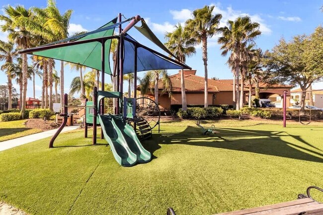 Building Photo - 421 Cabello Dr