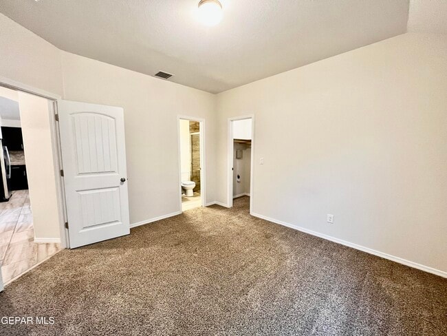 Building Photo - 1020 Indigo Sky St