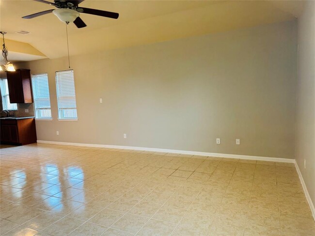 Building Photo - 18754 Majestic Vista Ln